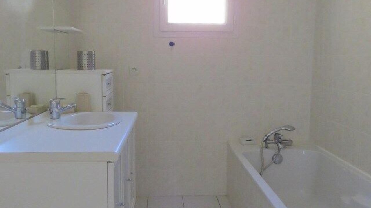 Photo of Bathroom in Saint-Laurent-de-la-Salanque