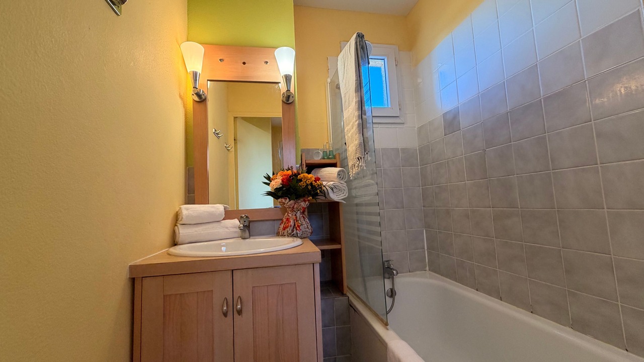 Photo of Bathroom in Cerbere