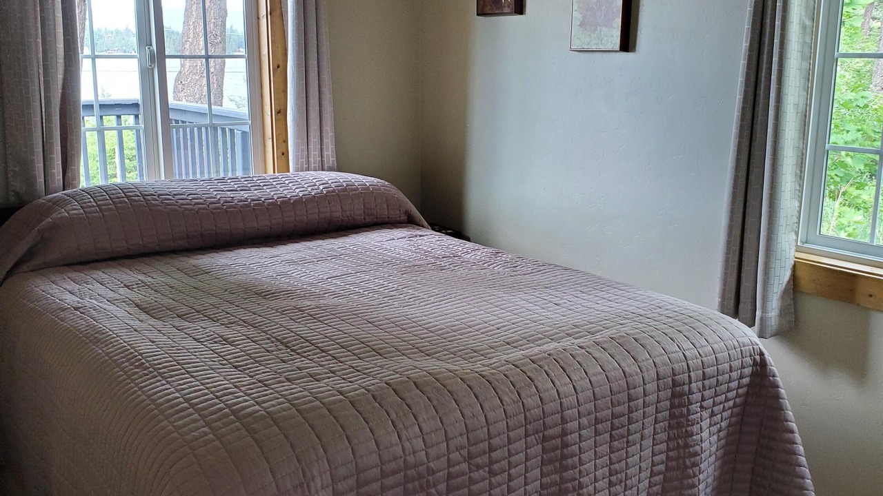 Photo of Bedroom in Woods Bay