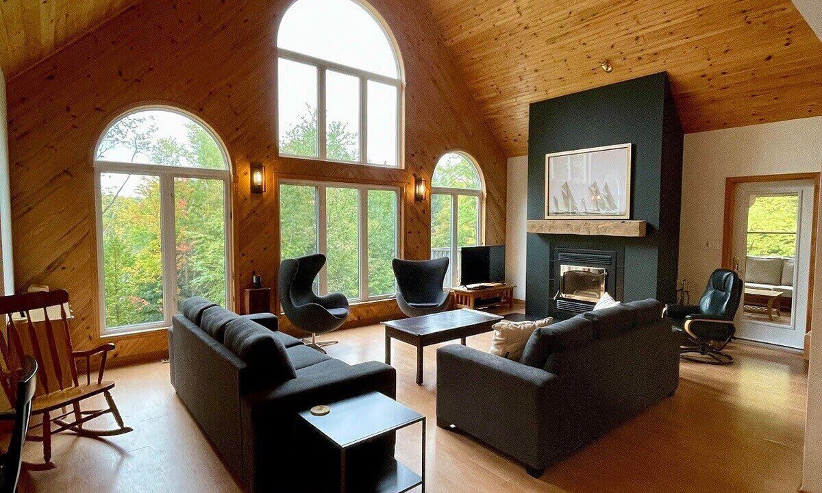 Photo of Livingroom in Dysart et al