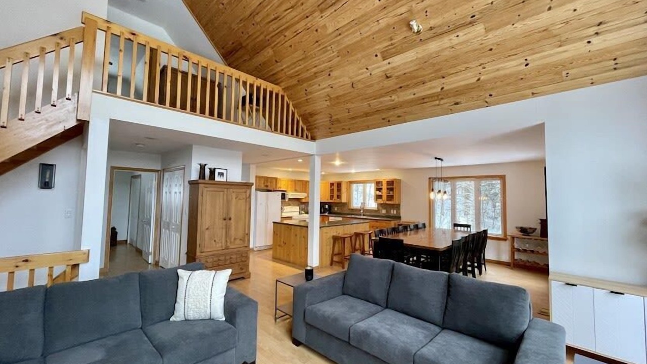 Photo of Livingroom in Dysart et al