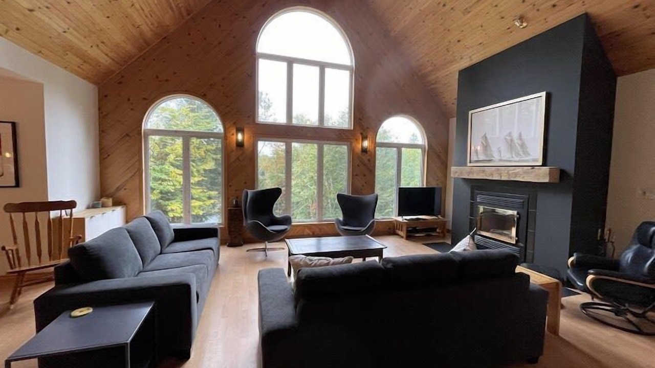 Photo of Livingroom in Dysart et al