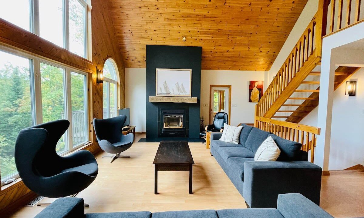 Photo of Livingroom in Dysart et al