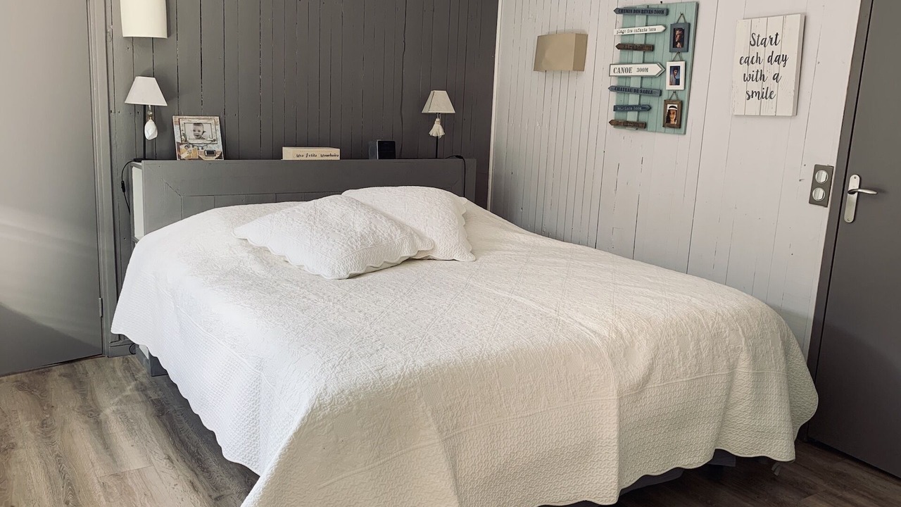 Photo of Bedroom in Trouville-sur-Mer