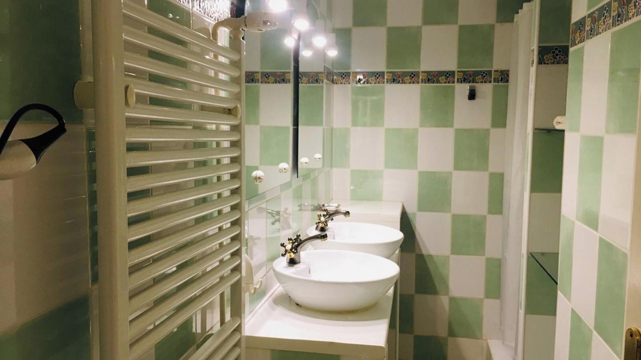 Photo of Bathroom in Saint-Gery