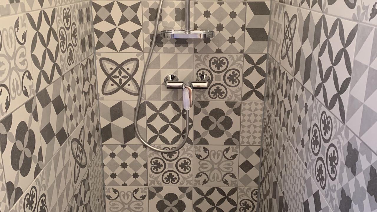Photo of Bathroom in Saint-Jean-de-Maruejols-et-Avejan