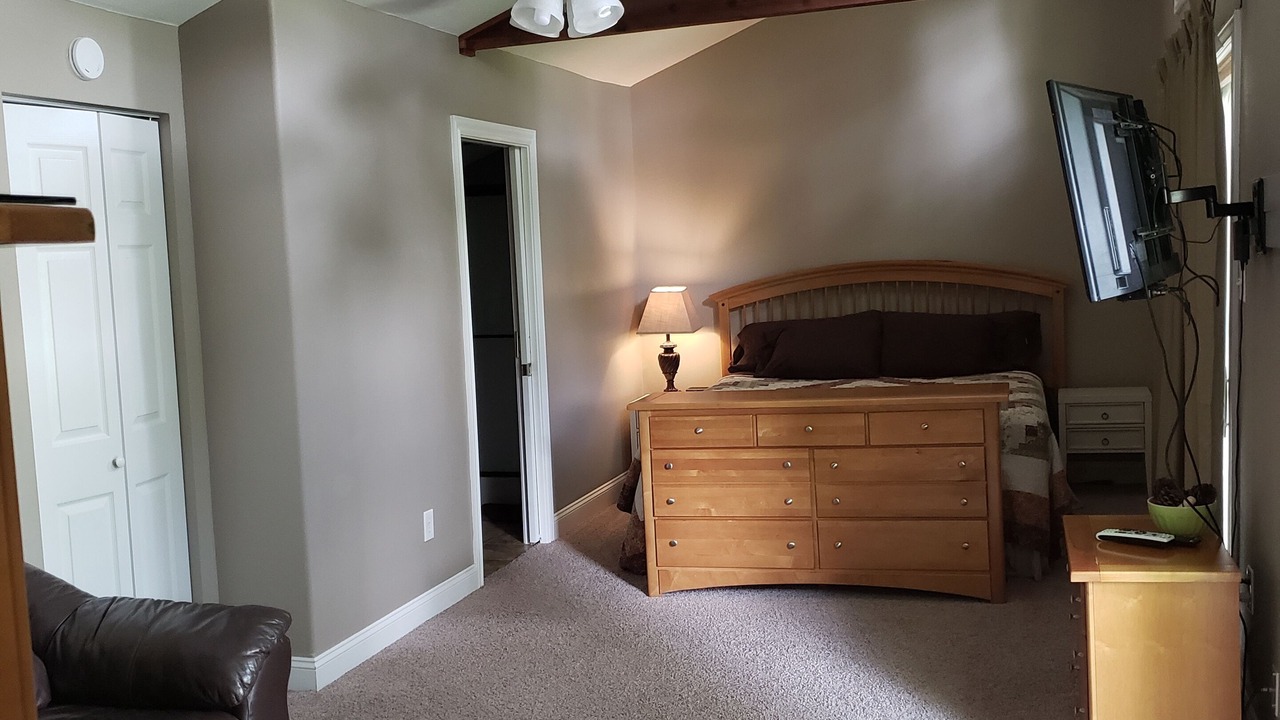 Photo of Livingroom in Hollister
