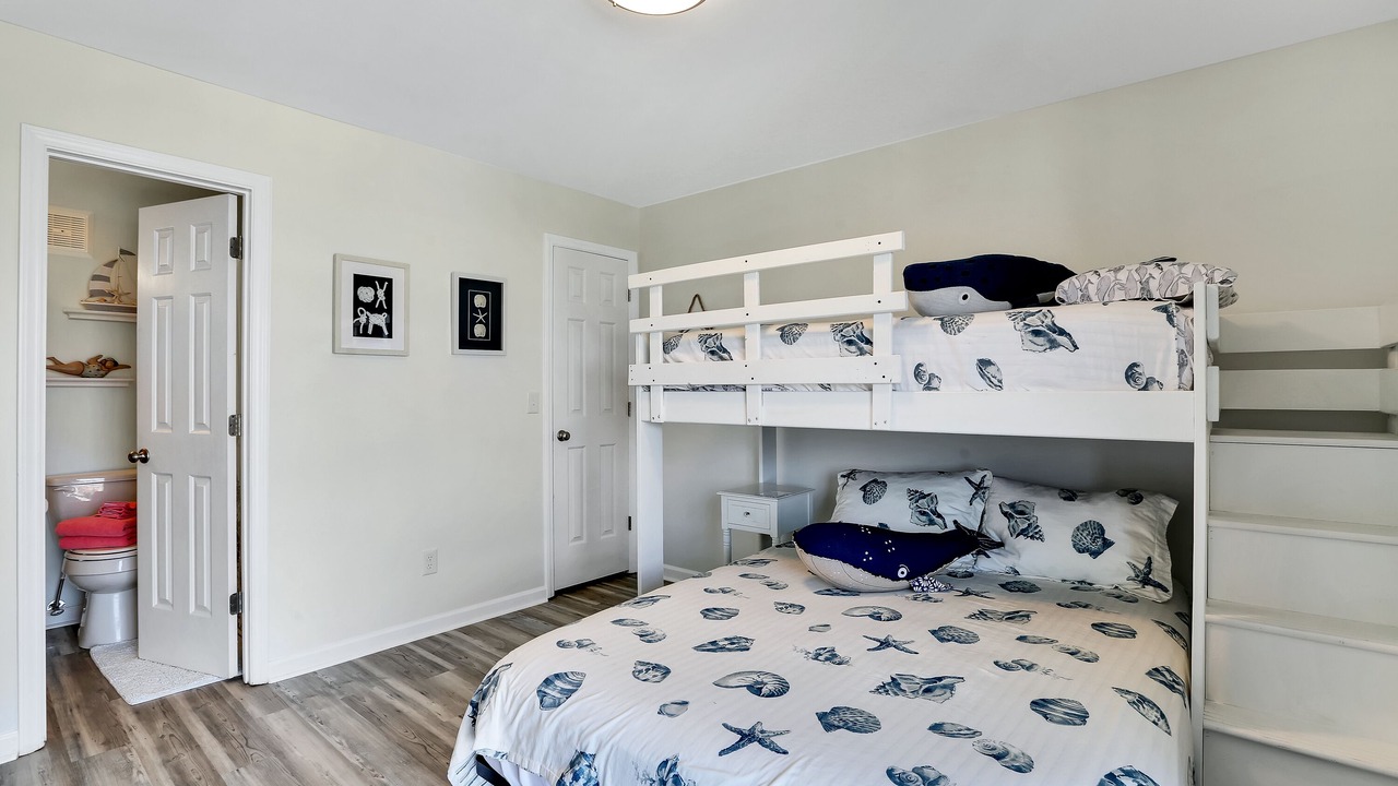 Photo of Bedroom in North Carolina Coast