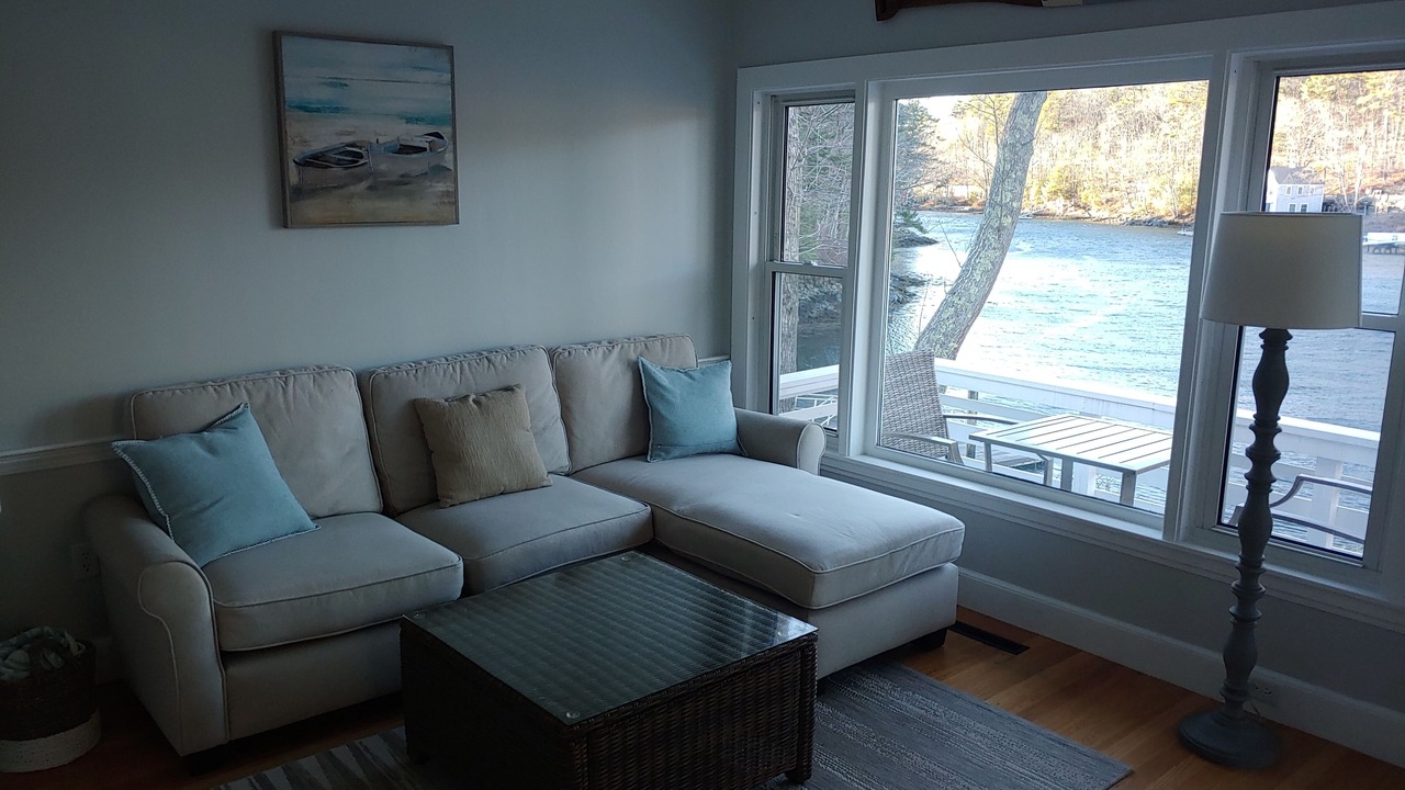 Photo of Livingroom in Kittery Point