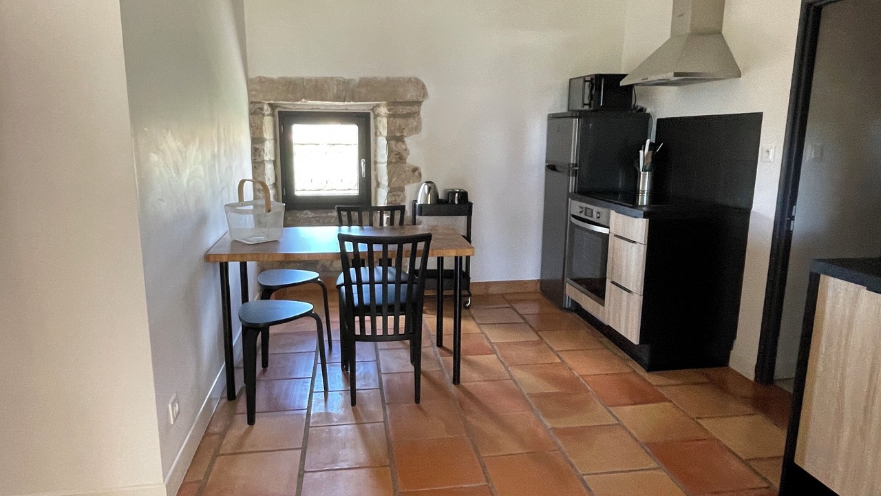 Photo of Kitchen in Saint-Jean-de-Maruejols-et-Avejan
