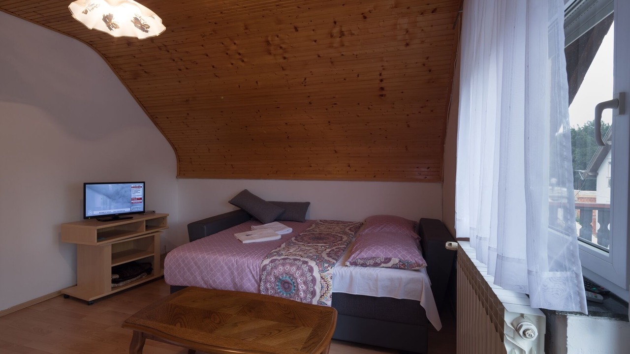 Photo of Livingroom in Catrnja