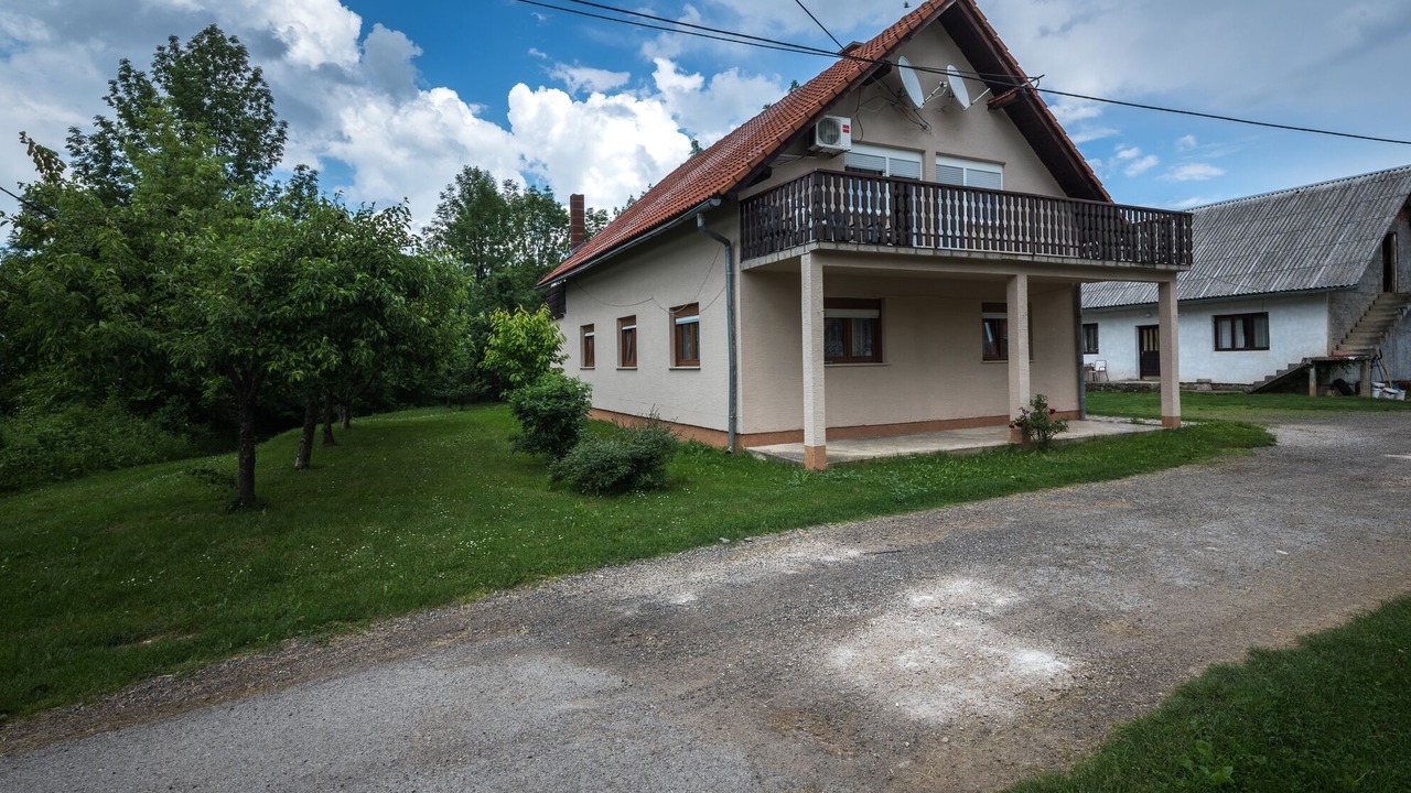 Photo of Outdoor in Catrnja