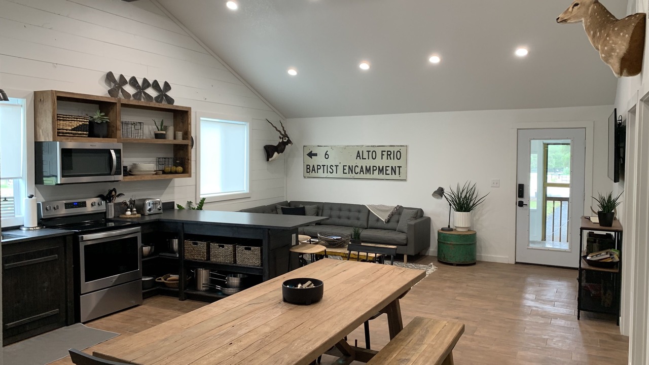 Photo of Bedroom in Leakey