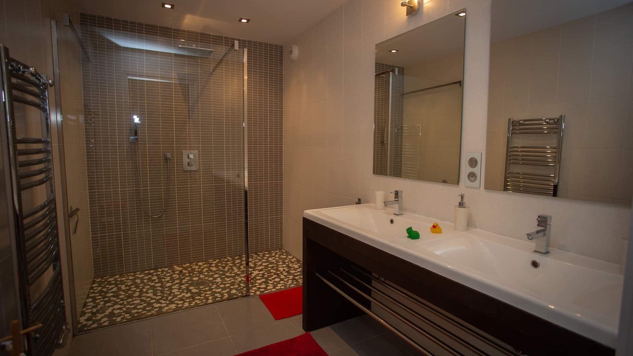 Photo of Bathroom in Saint-Gildas-de-Rhuys