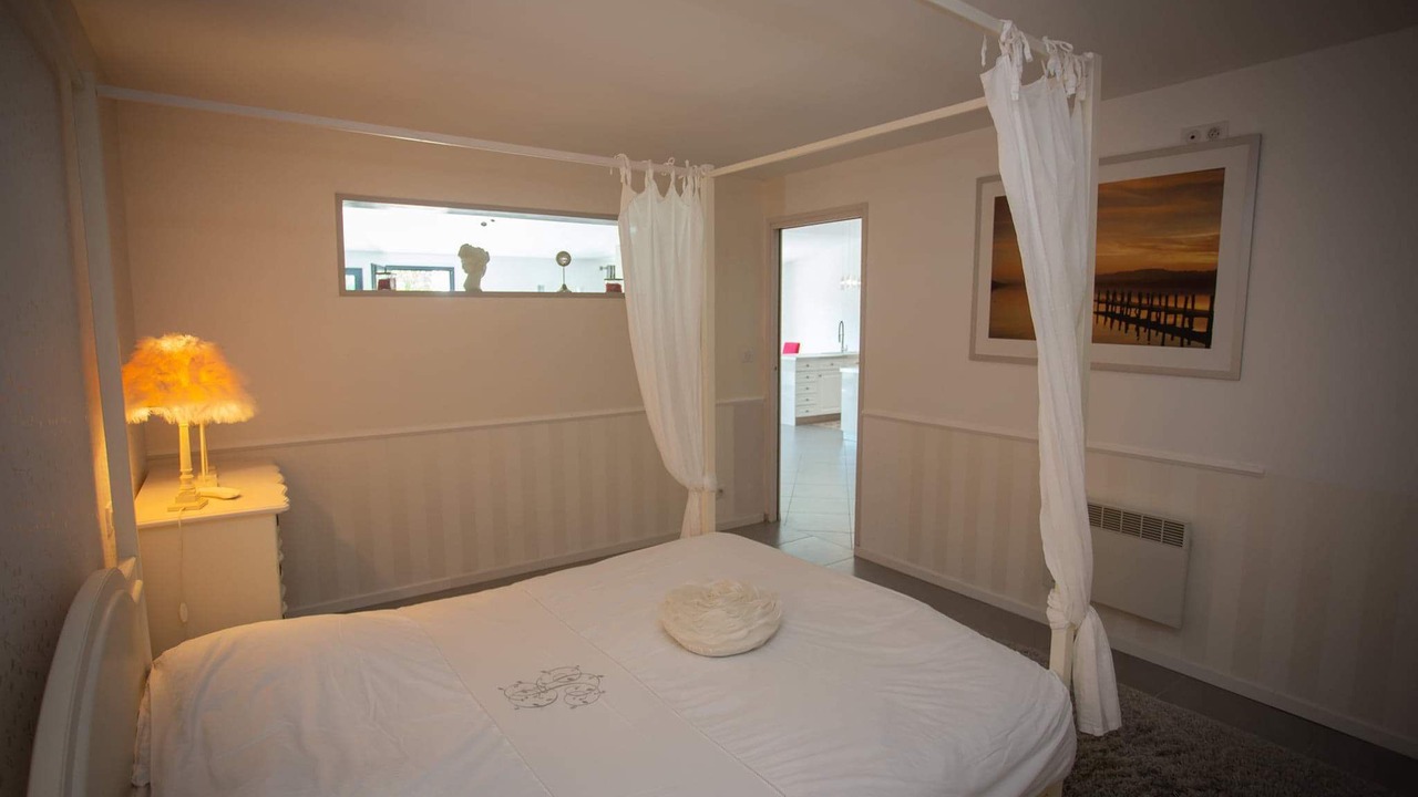Photo of Bedroom in Saint-Gildas-de-Rhuys