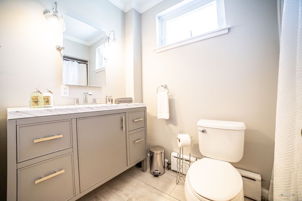 Photo of Bathroom in Fifth Ward
