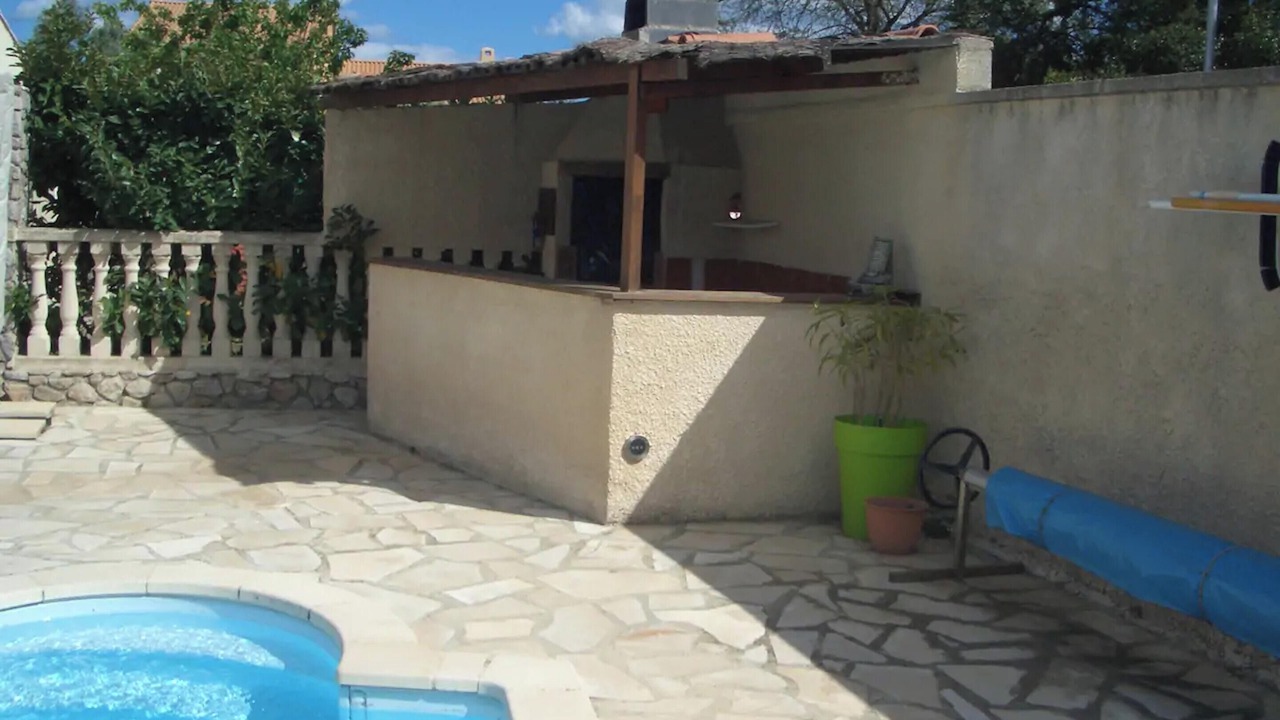 Photo of Outdoor in Poussan