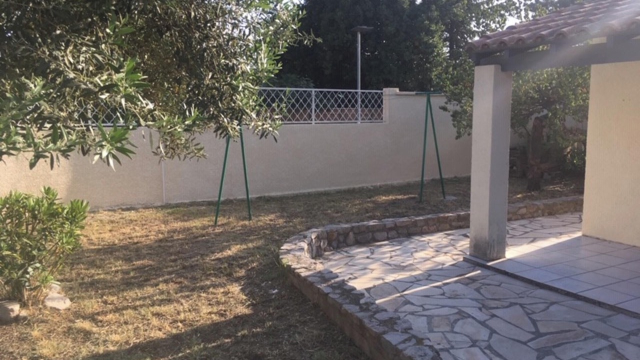 Photo of Outdoor in Poussan