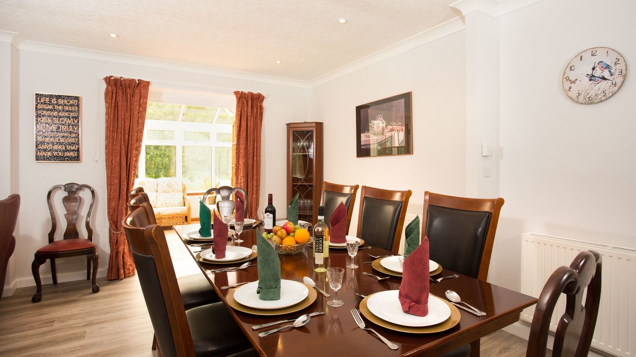 Photo of Others in Contin