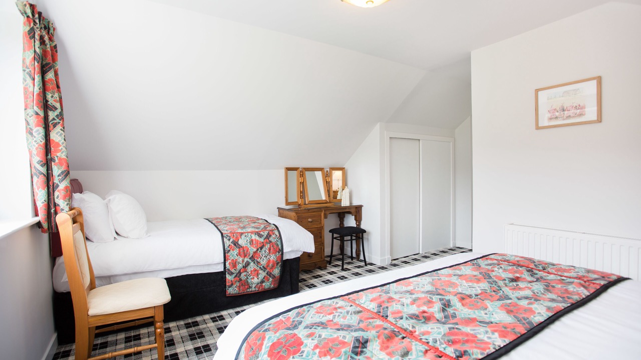 Photo of Others in Contin