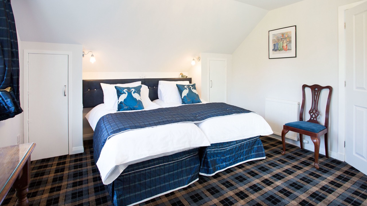 Photo of Others in Contin