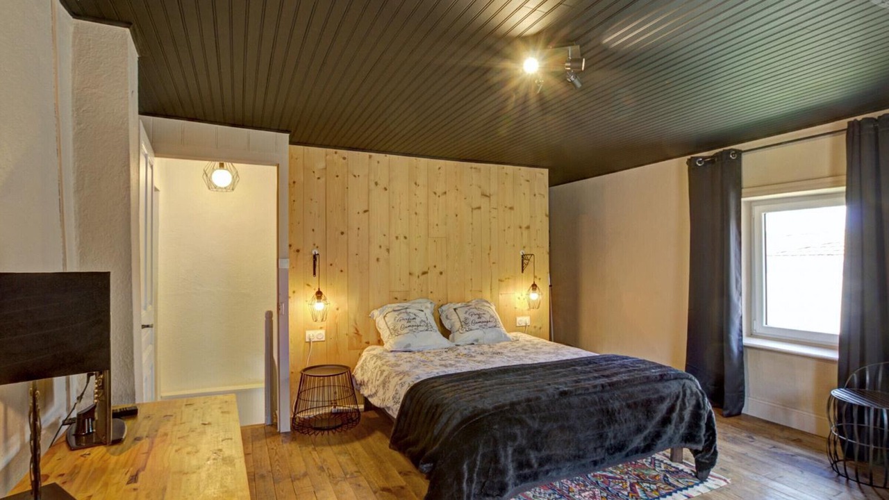 Photo of Bedroom in Belmont-de-la-Loire