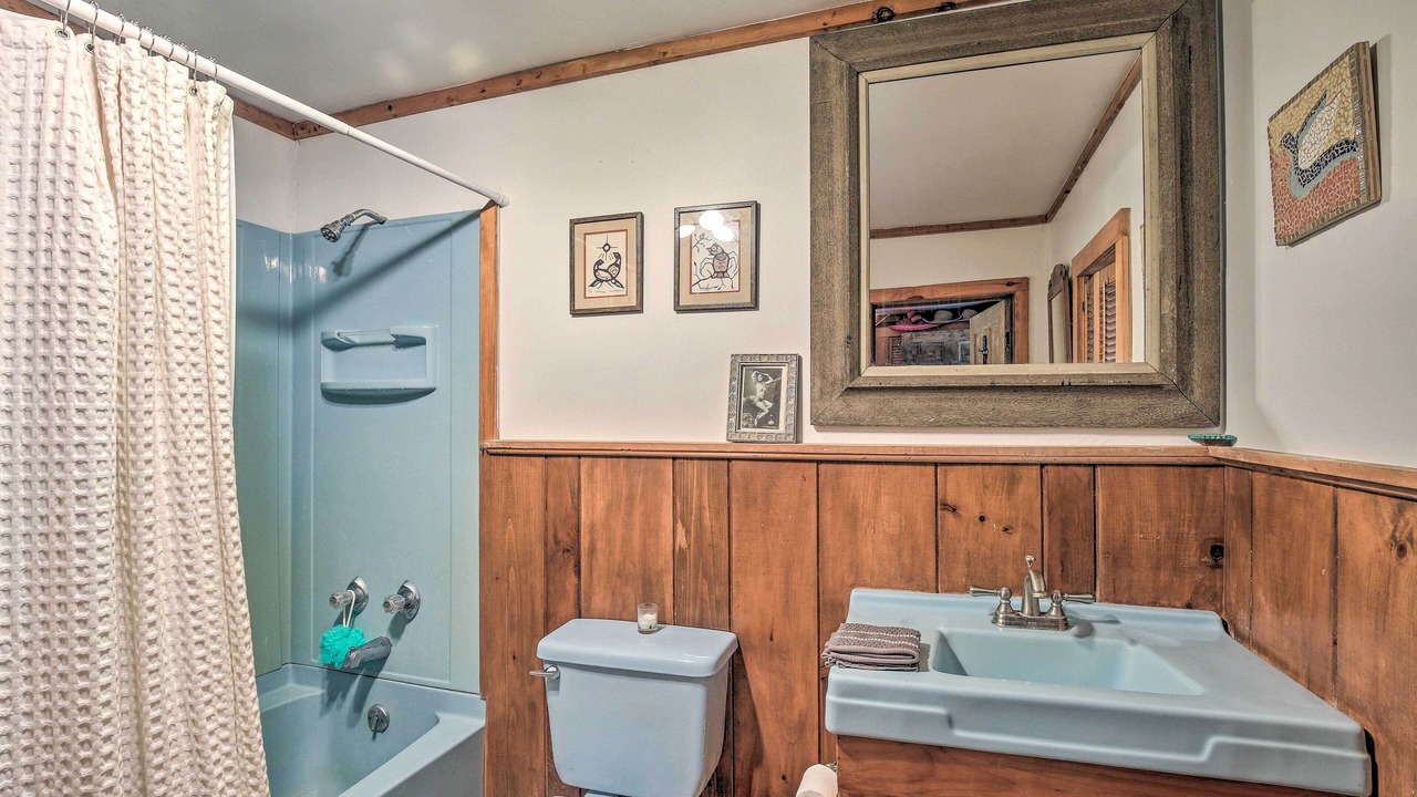 Photo of Bathroom in New Marlborough