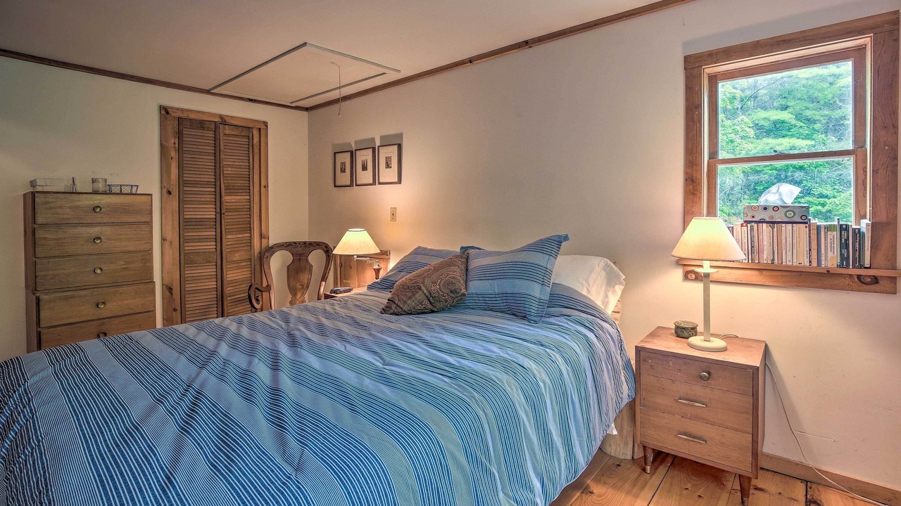 Photo of Bedroom in New Marlborough