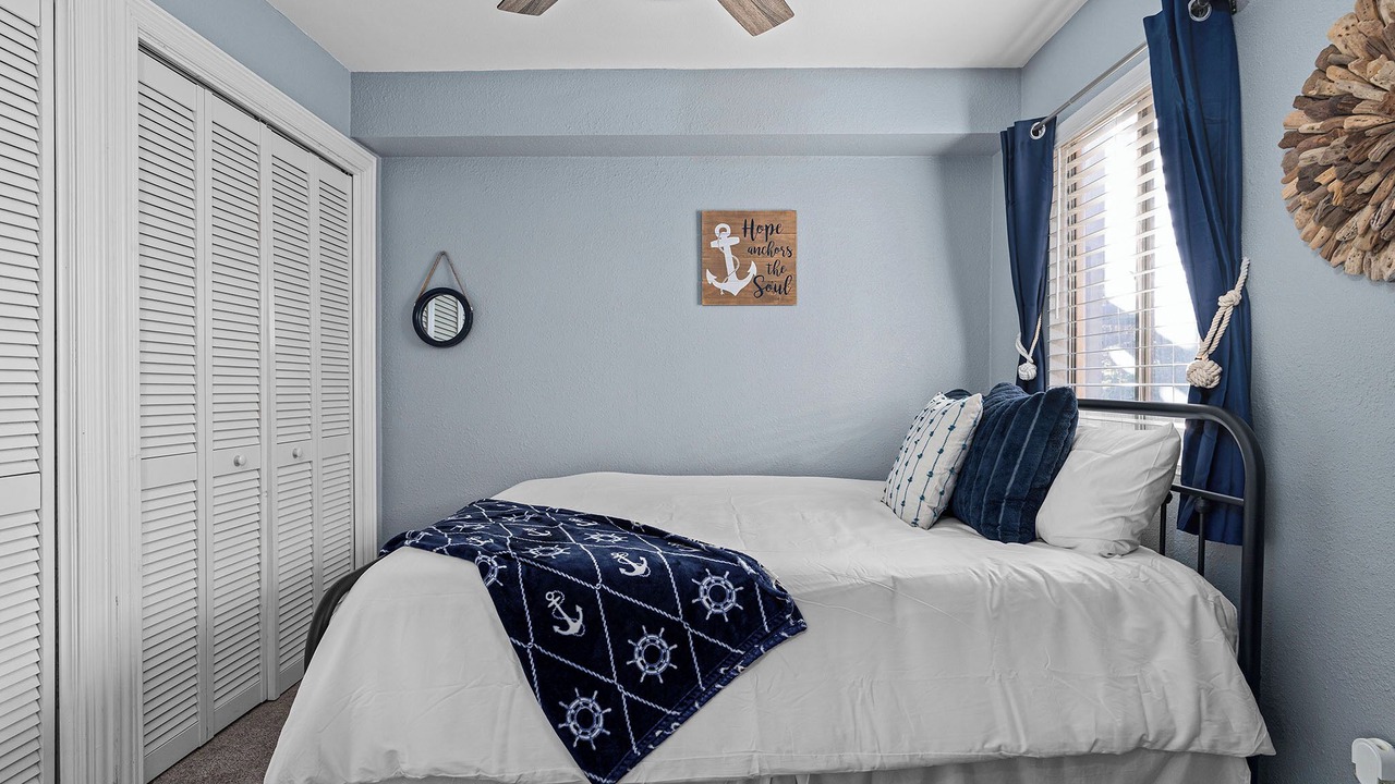Photo of Bedroom in Point Venture