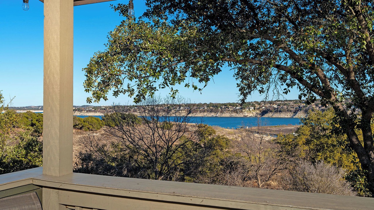 Photo of Patio Balcony in Point Venture