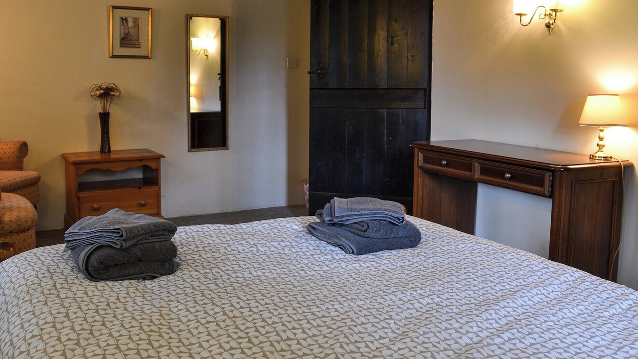 Photo of Others in Hele