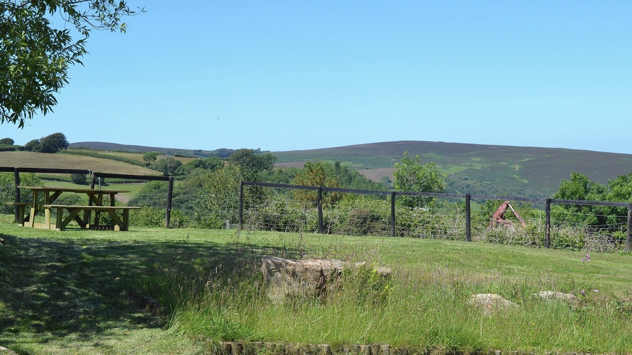 Photo of Others in Hele