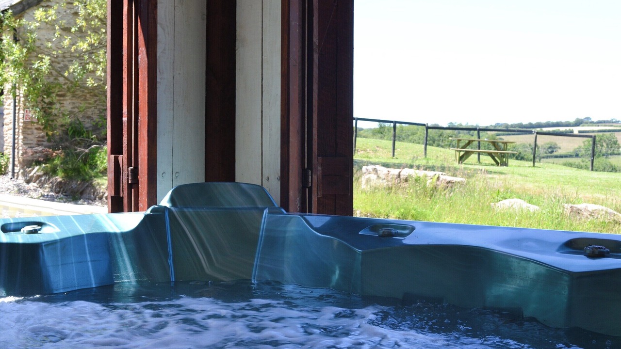 Photo of Others in Hele