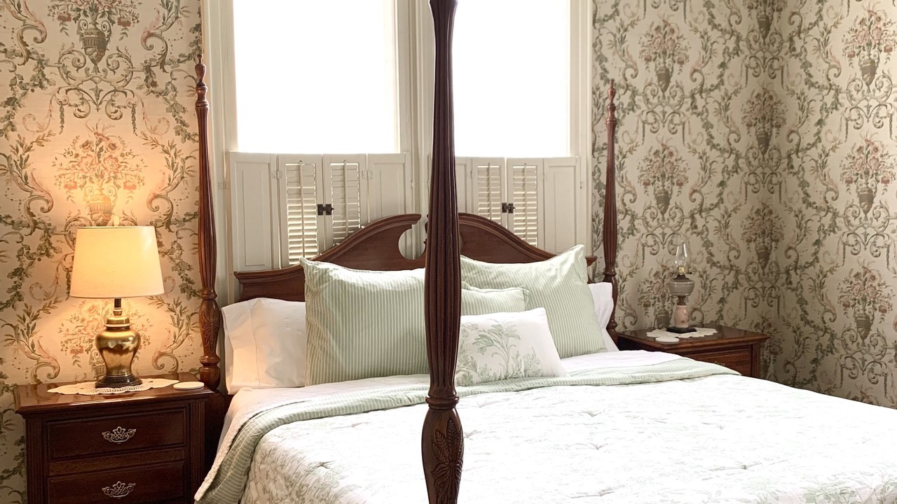Photo of Bedroom in Historic Downtown Franklin