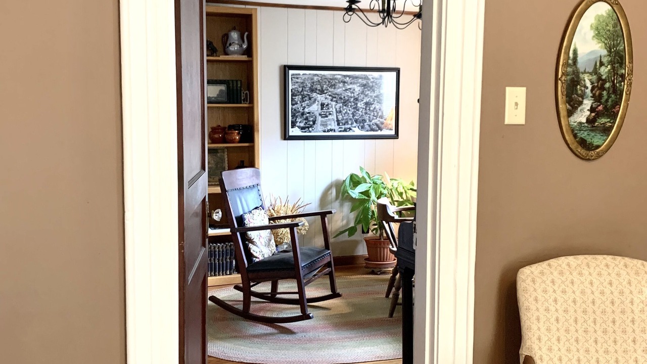 Photo of Bedroom in Historic Downtown Franklin