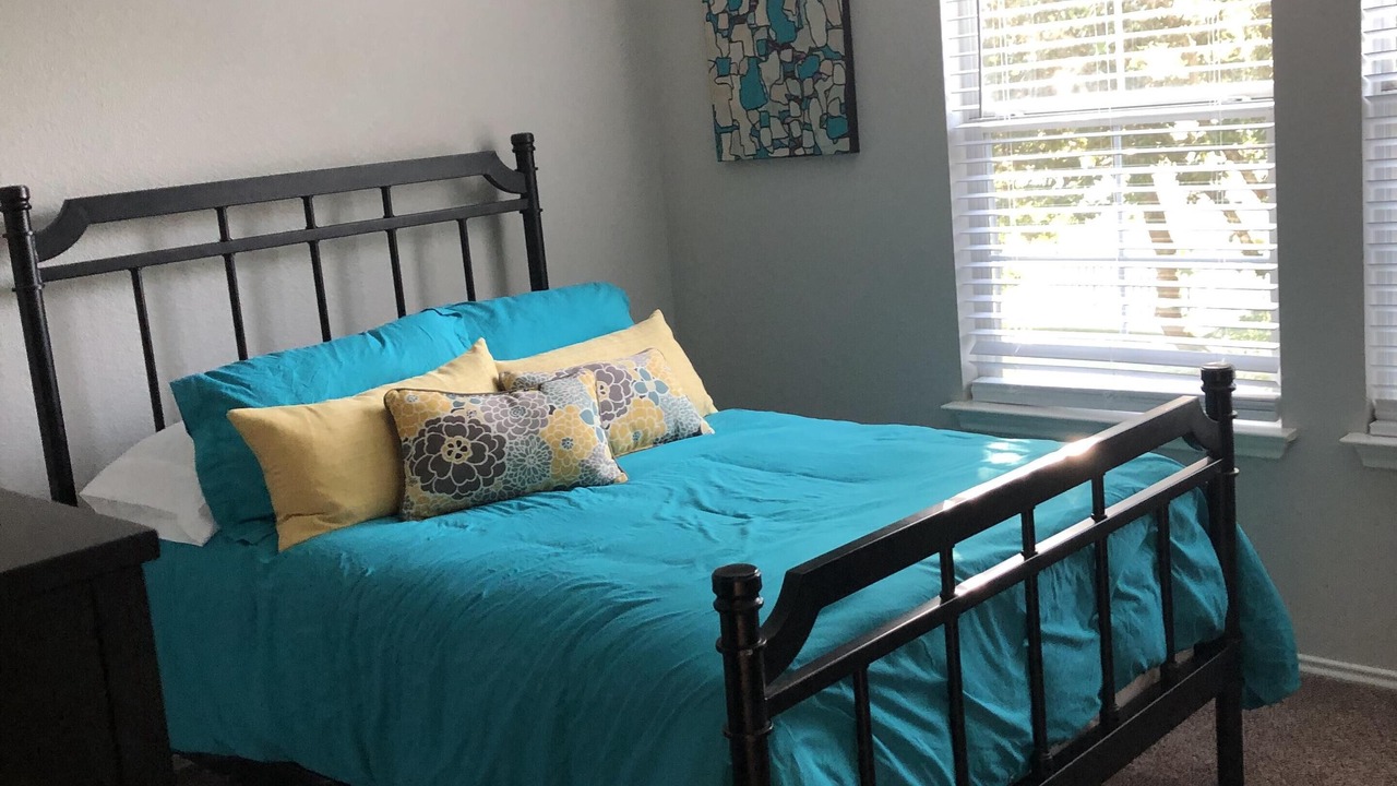 Photo of Bedroom in Kyle