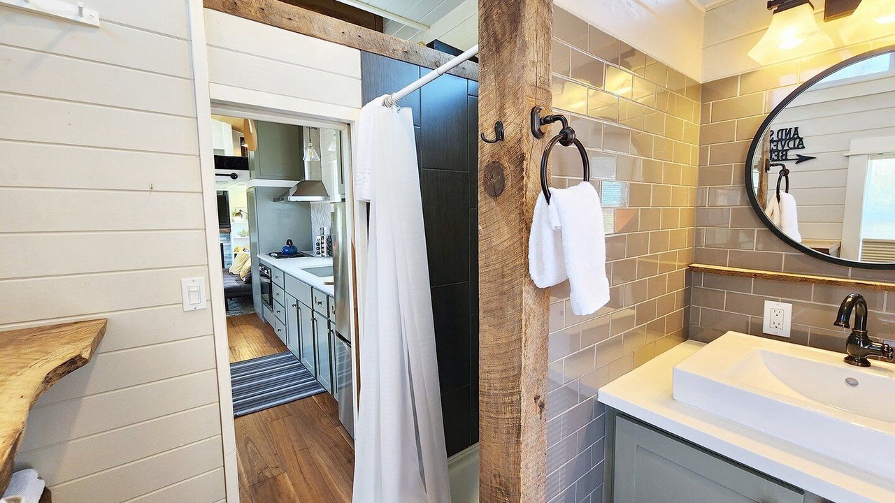 Photo of Bathroom in Waldport