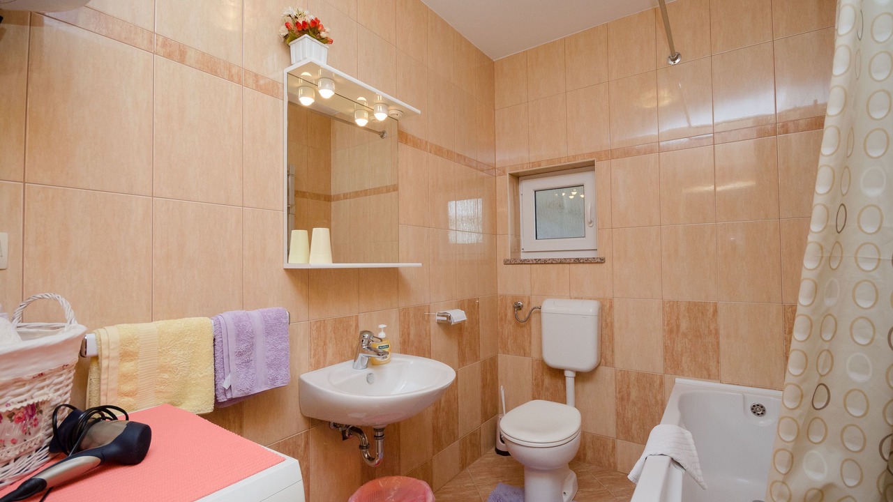 Photo of Bathroom in Lopar