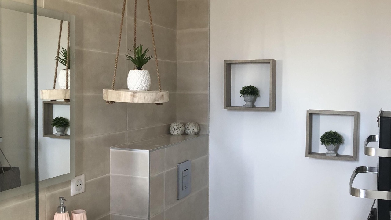 Photo of Bathroom in Saussan