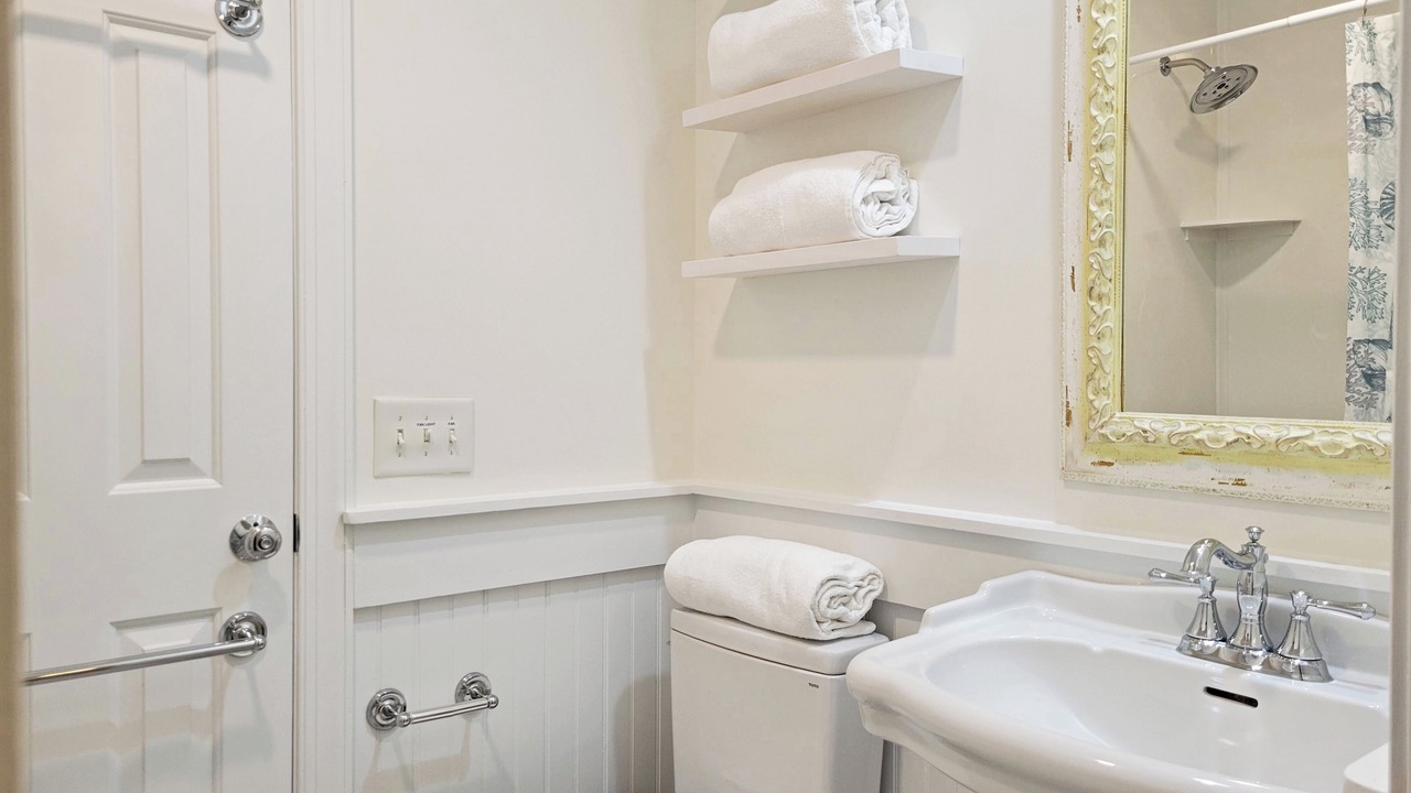 Photo of Bathroom in North Litchfield Beach