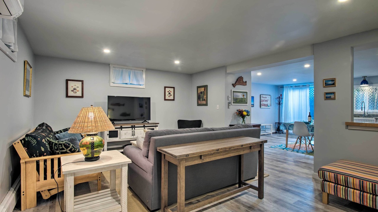 Photo of Livingroom in East Chop