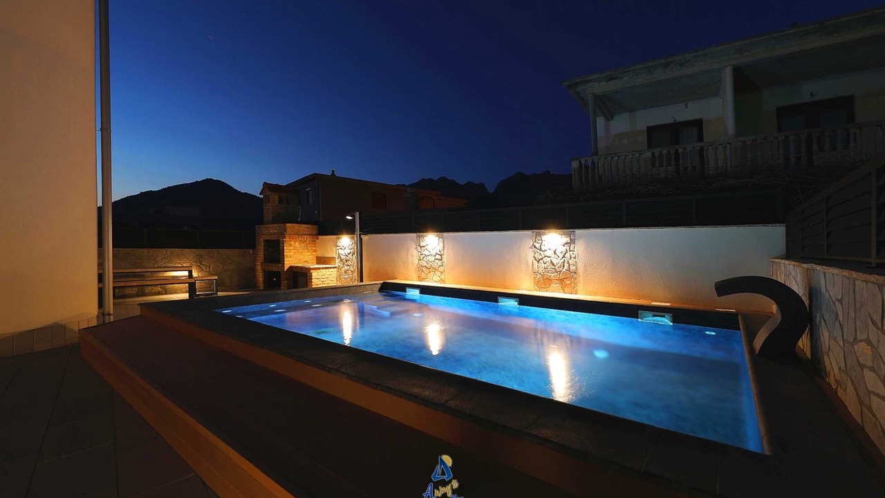 Photo of Outdoor in Seline