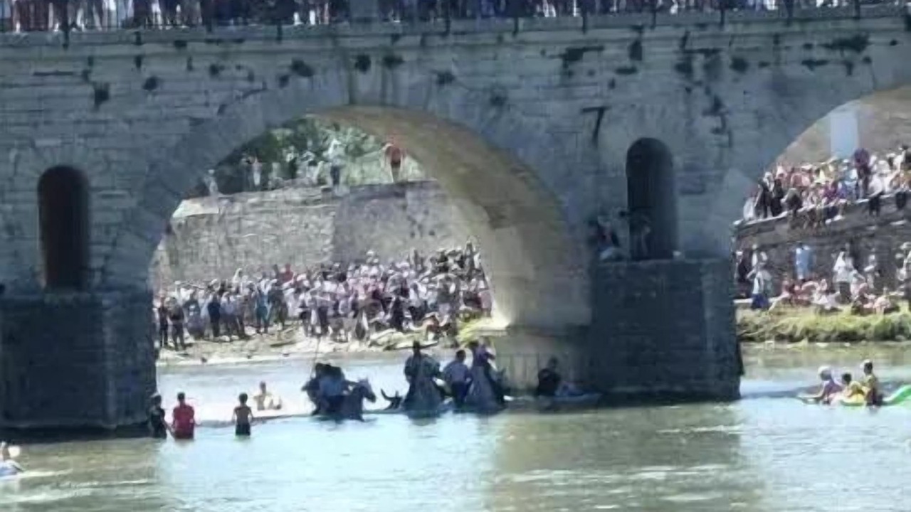 Photo of Others in Boisseron