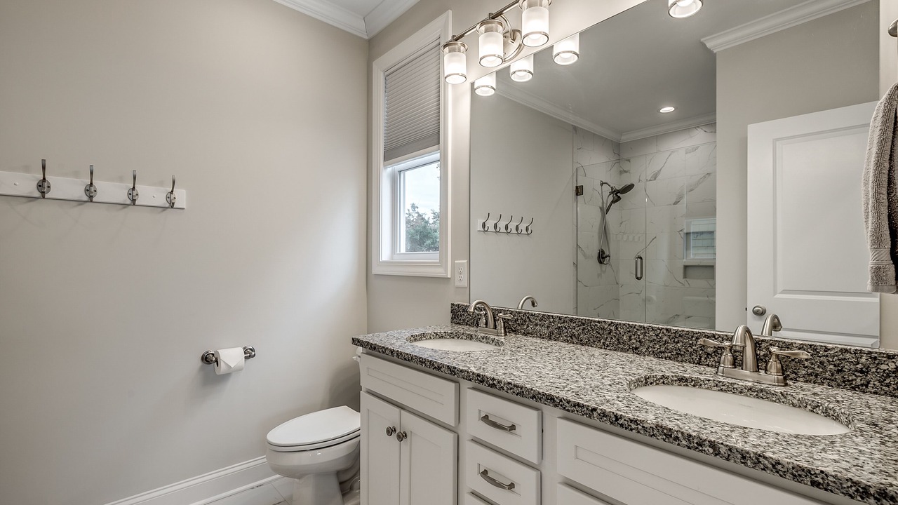 Photo of Bathroom in Cherry Grove Beach