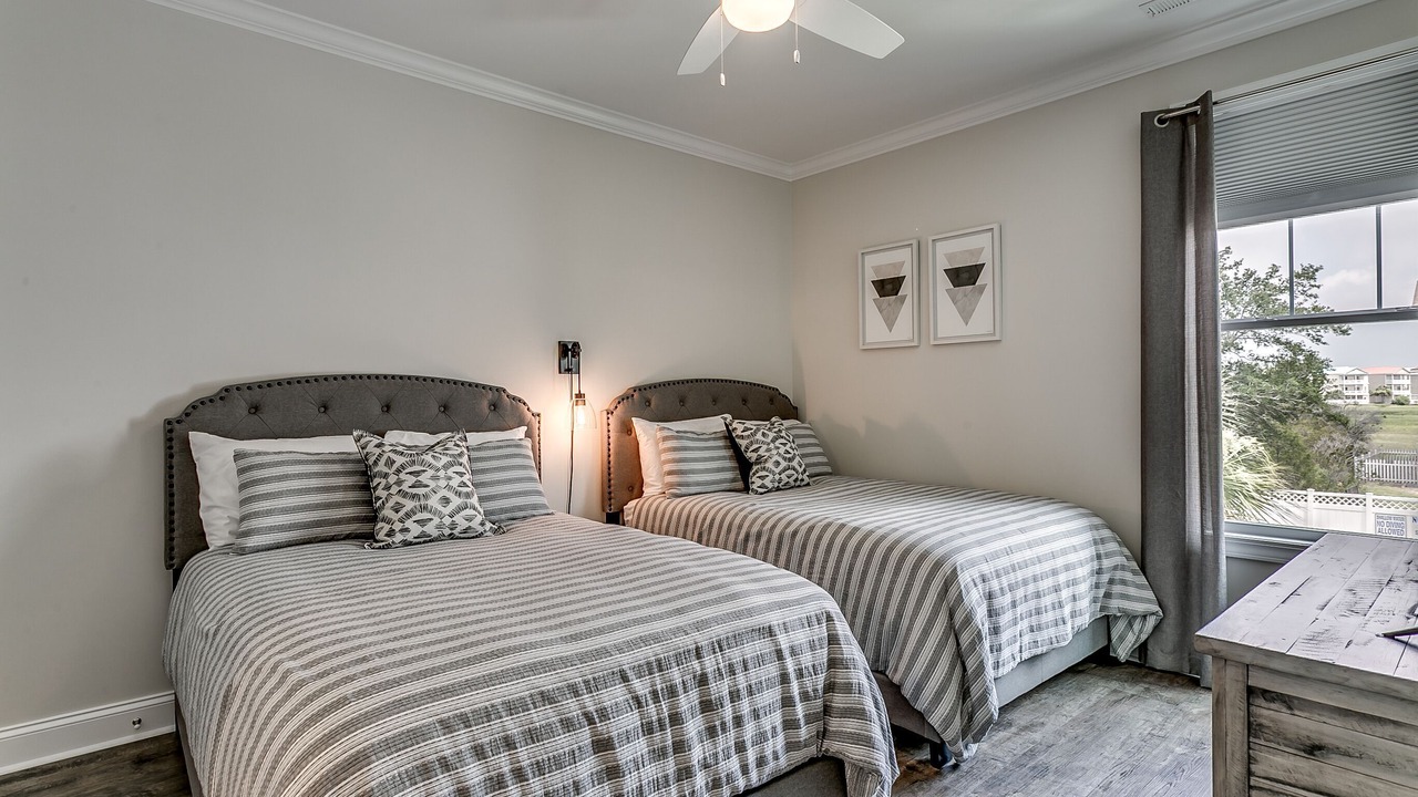 Photo of Bedroom in Cherry Grove Beach