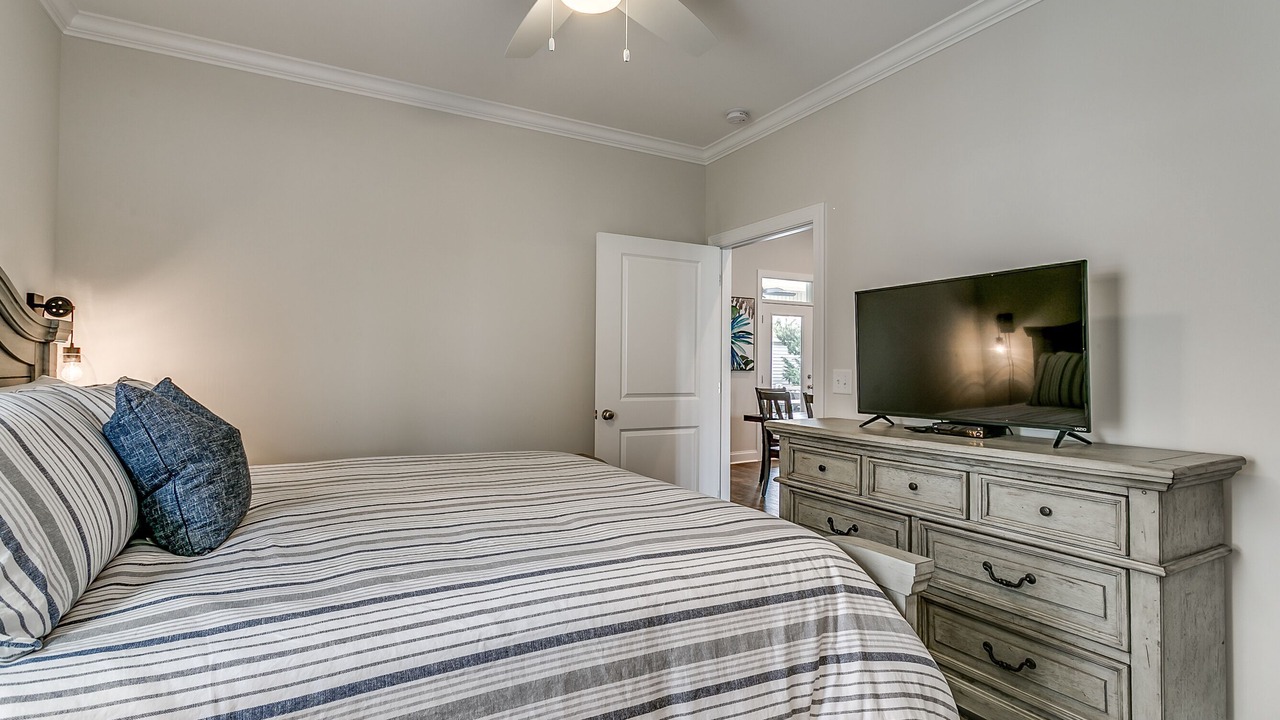 Photo of Bedroom in Cherry Grove Beach