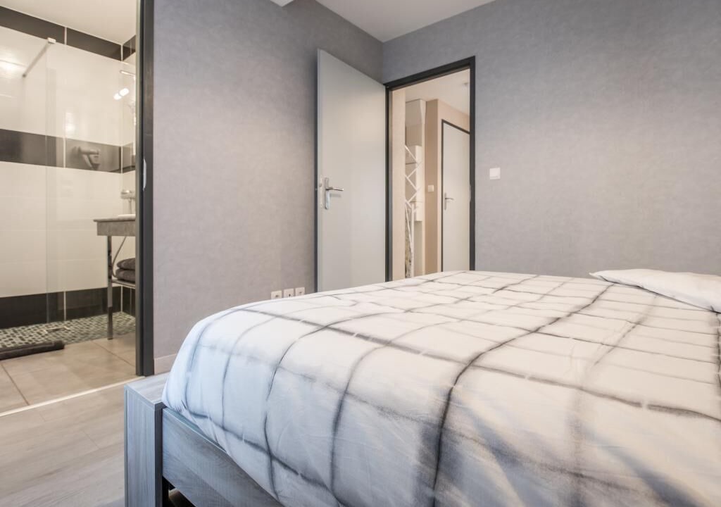 Photo of Bedroom in Bourgoin-Jallieu