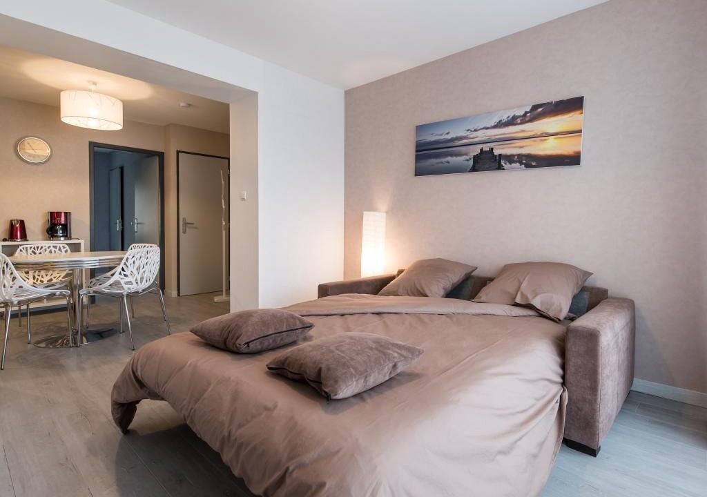 Photo of Bedroom in Bourgoin-Jallieu