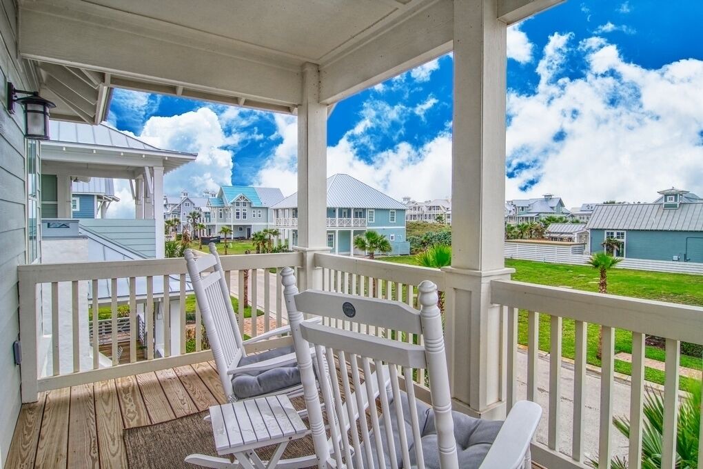 Photo of Patio Balcony in Cinnamon Shore