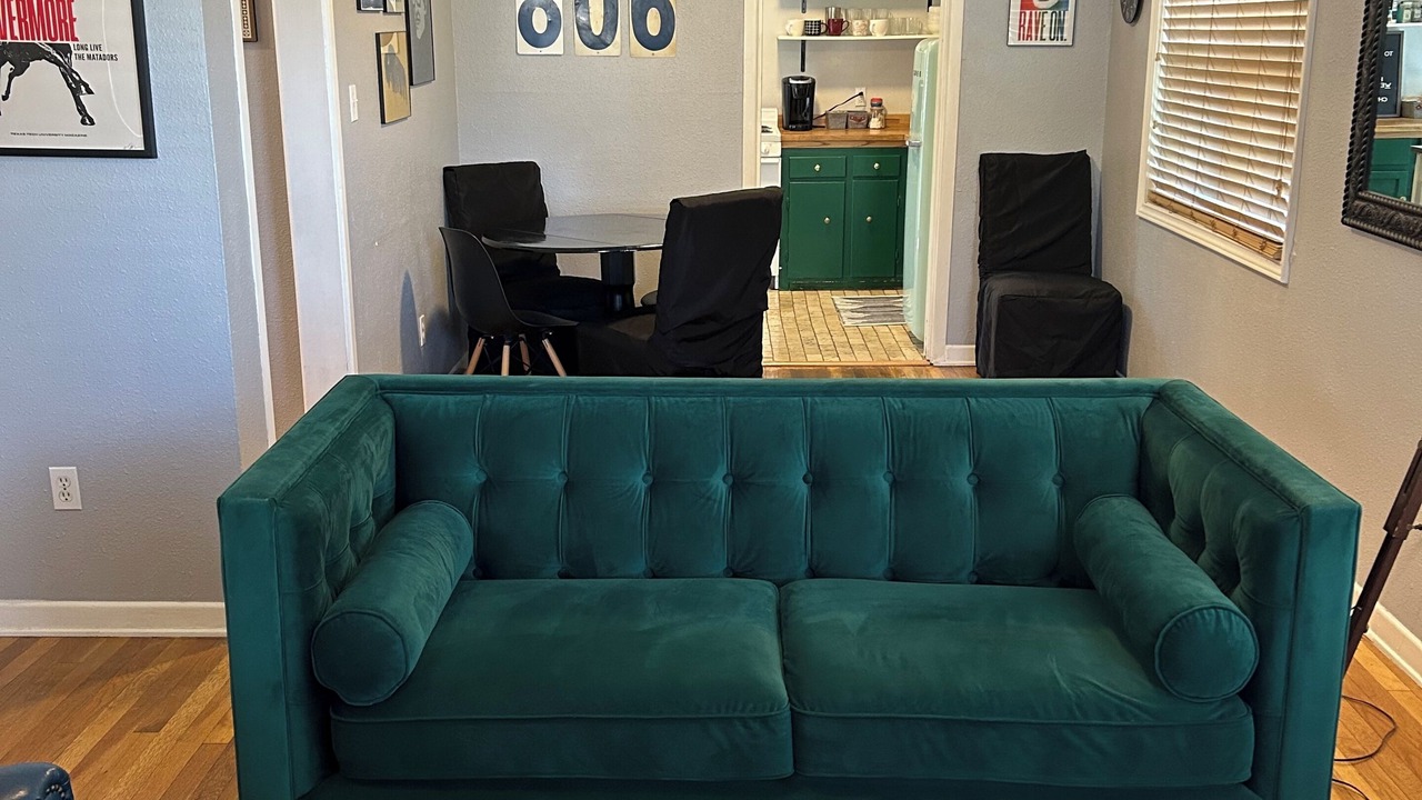 Photo of Livingroom in Tech Terrace